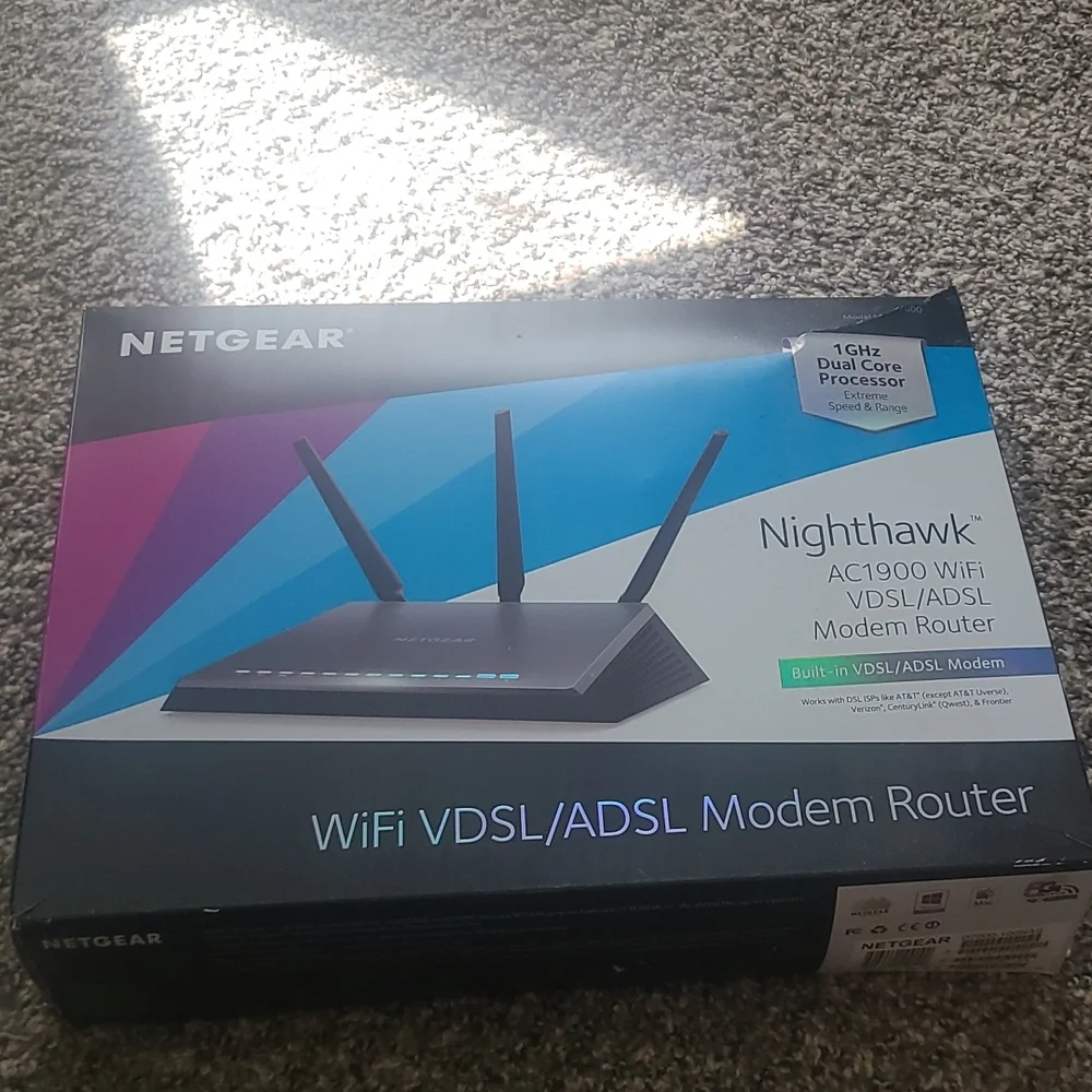 Nighthawk AC1900 Modem Router - Picture 2 of 2